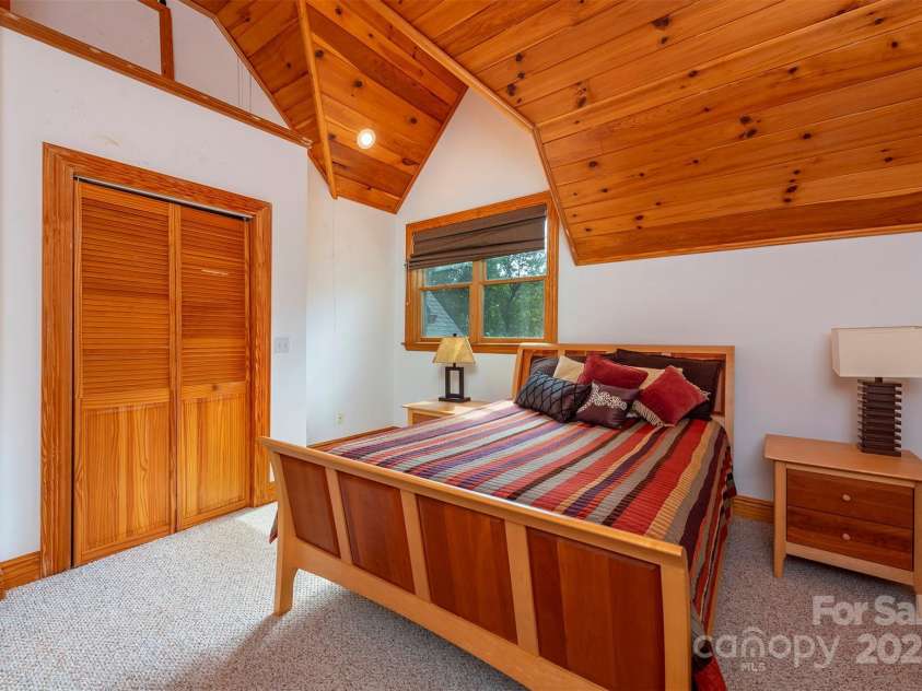 85 Prospectors Trail, Black Mountain, NC 28711.  MLS# CAR4307945, YatesRealty ID 68. 