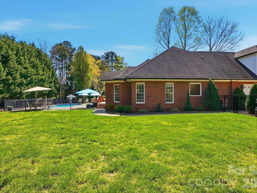 7535 Sedgebrook Drive, Stanley, NC 28164.  MLS# CAR4361077, YatesRealty ID 6802. 