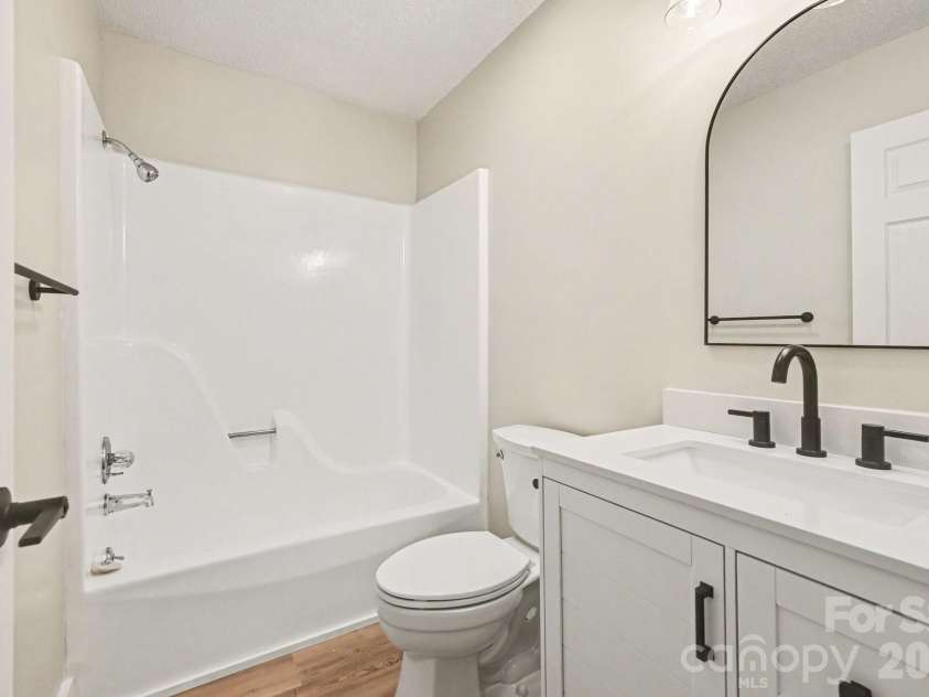 300 Lakewood Drive, Gastonia, NC 28056.  MLS# CAR4350014, YatesRealty ID 6804. 