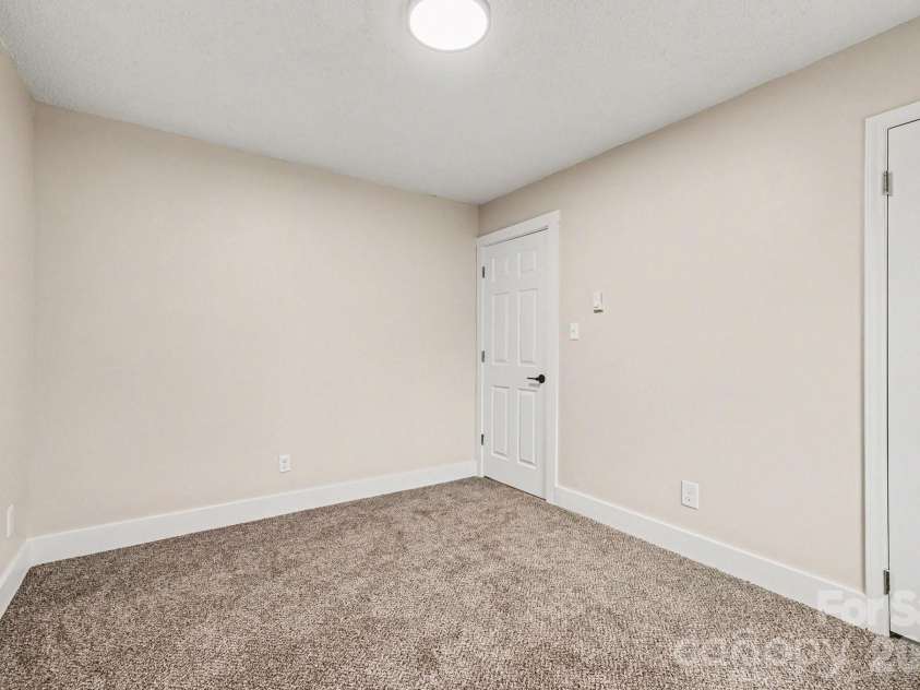 300 Lakewood Drive, Gastonia, NC 28056.  MLS# CAR4350014, YatesRealty ID 6804. 