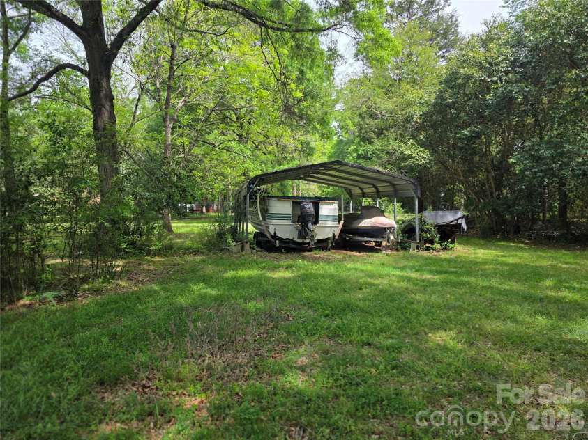 14325 Fountain Lane, Charlotte, NC 28278.  MLS# CAR4351849, YatesRealty ID 6805. 