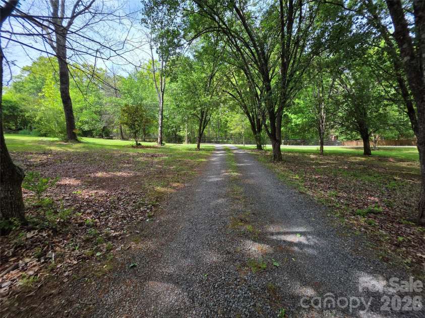 14325 Fountain Lane, Charlotte, NC 28278.  MLS# CAR4351849, YatesRealty ID 6805. 
