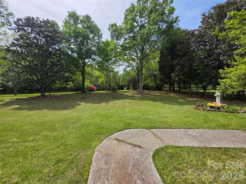 14325 Fountain Lane, Charlotte, NC 28278.  MLS# CAR4351849, YatesRealty ID 6805. 
