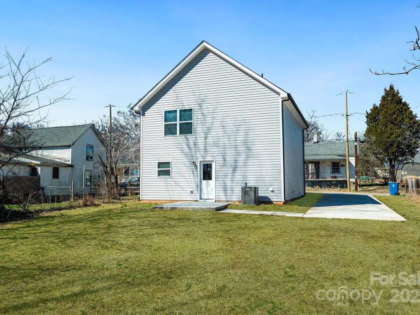 81 Kirk Street, Salisbury, NC 28144.  MLS# CAR4266880, YatesRealty ID 6806. 