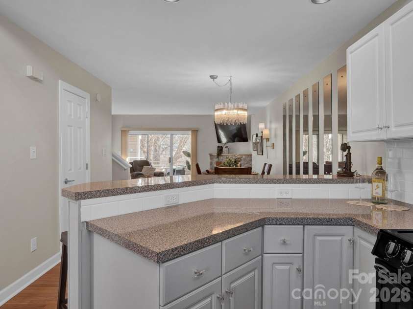 14526 Waterside Drive, Charlotte, NC 28278.  MLS# CAR4341702, YatesRealty ID 6807. 