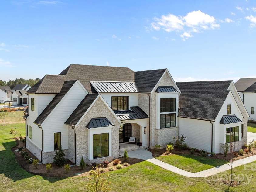 1017 Broadmoor Drive, Marvin, NC 28173.  MLS# CAR4222210, YatesRealty ID 6808. 