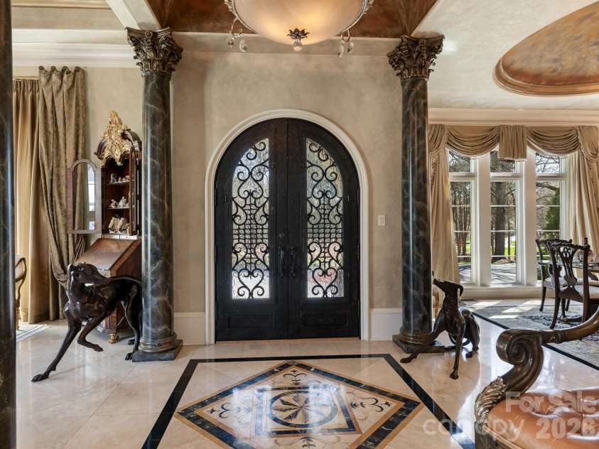 8524 Winged Bourne Road, Charlotte, NC 28210.  MLS# CAR4358780, YatesRealty ID 6808. Foyer 