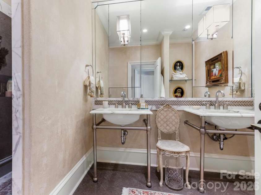 8524 Winged Bourne Road, Charlotte, NC 28210.  MLS# CAR4358780, YatesRealty ID 6808. Full Bath 3