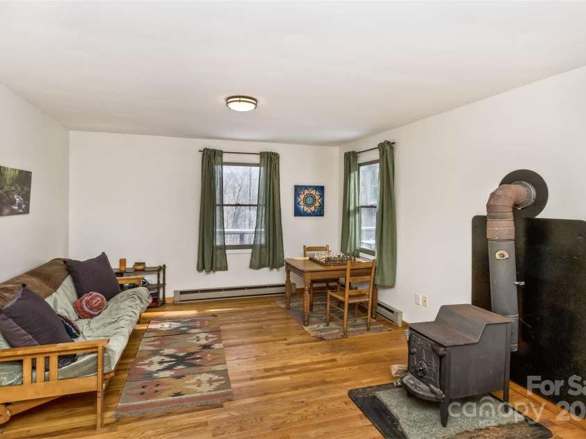 183 Stoney Fork Road, Barnardsville, NC 28709.  MLS# CAR4213332, YatesRealty ID 6809. 