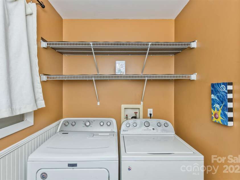 183 Stoney Fork Road, Barnardsville, NC 28709.  MLS# CAR4213332, YatesRealty ID 6809. 