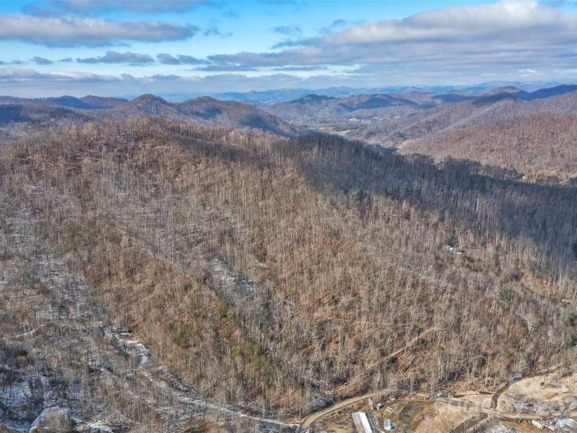 183 Stoney Fork Road, Barnardsville, NC 28709.  MLS# CAR4213332, YatesRealty ID 6809. 