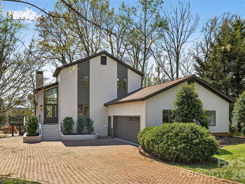 8001 Serendipity Lane, Charlotte, NC 28277.  MLS# CAR4356091, YatesRealty ID 6809. 