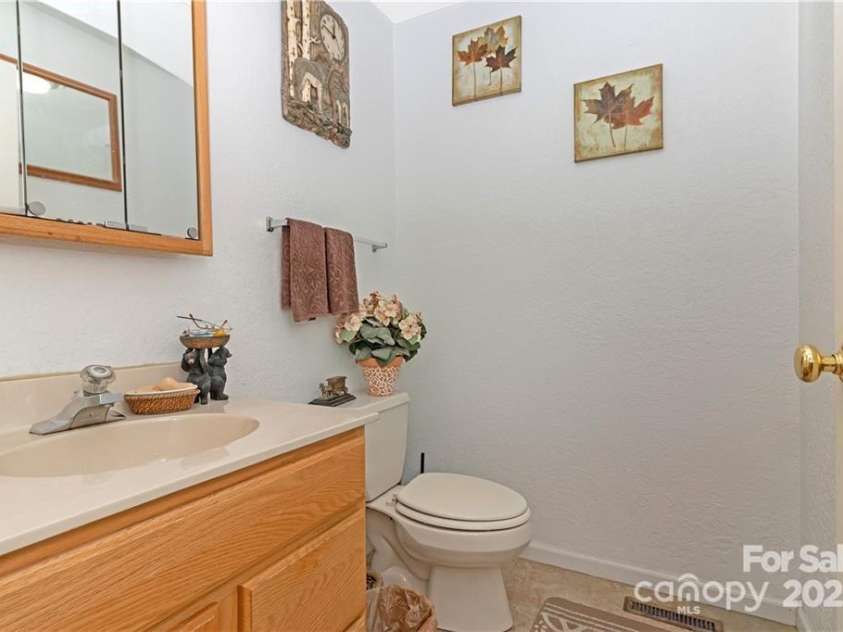 612 Old Home Place Road, Tuckasegee, NC 28783.  MLS# CAR4300096, YatesRealty ID 681. Bathroom
