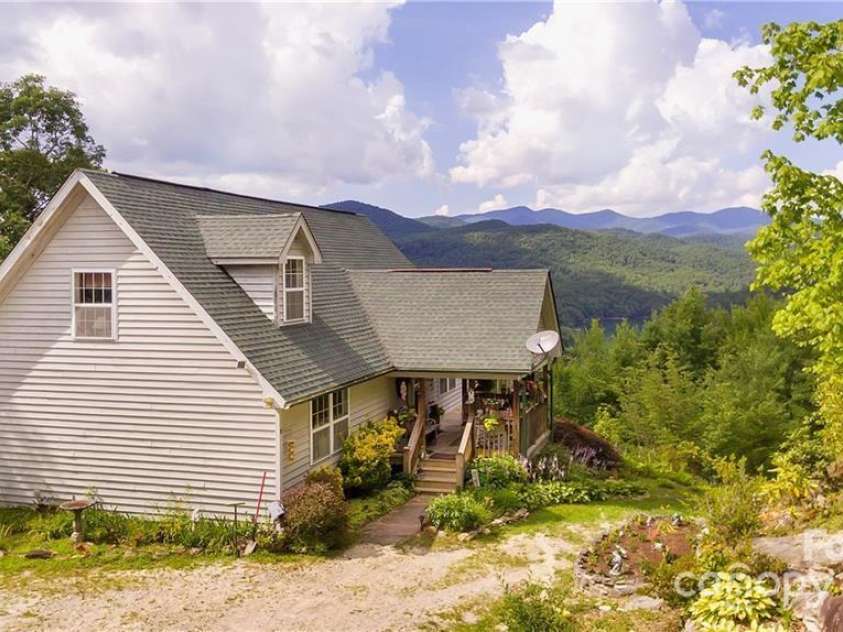 612 Old Home Place Road, Tuckasegee, NC 28783.  MLS# CAR4300096, YatesRealty ID 681. Tucked Away: Views, Views, Views