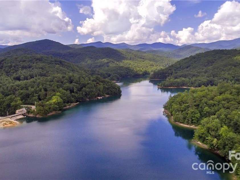 612 Old Home Place Road, Tuckasegee, NC 28783.  MLS# CAR4300096, YatesRealty ID 681. Wolf Lake