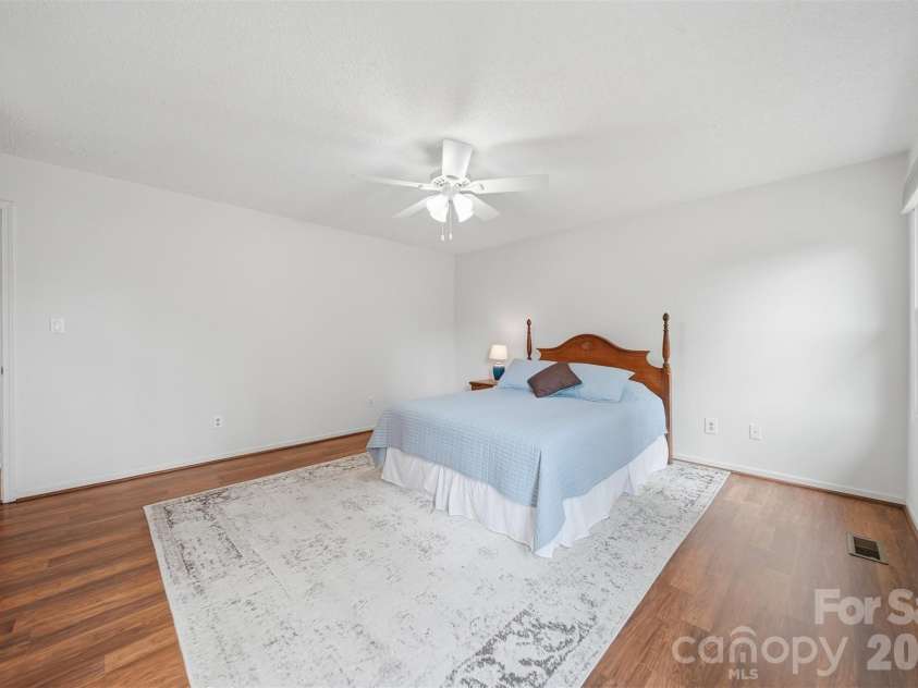 1951 19th Avenue Drive, Hickory, NC 28601.  MLS# CAR4360465, YatesRealty ID 6810. 
