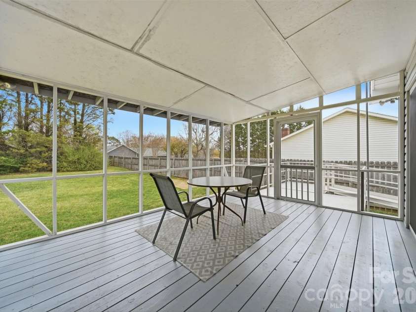 1951 19th Avenue Drive, Hickory, NC 28601.  MLS# CAR4360465, YatesRealty ID 6810. 