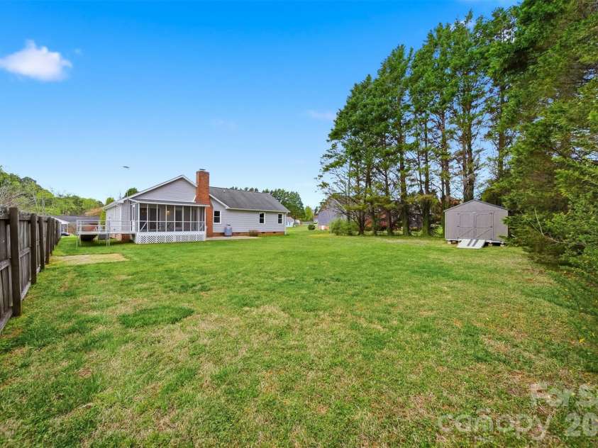 1951 19th Avenue Drive, Hickory, NC 28601.  MLS# CAR4360465, YatesRealty ID 6810. 