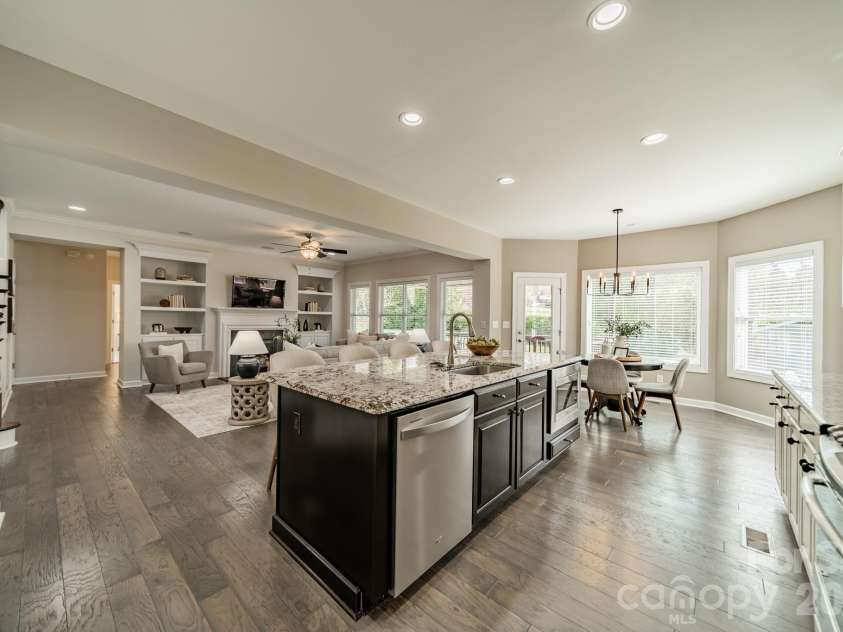 304 Tallow Tree Court, Waxhaw, NC 28173.  MLS# CAR4358715, YatesRealty ID 6812. 