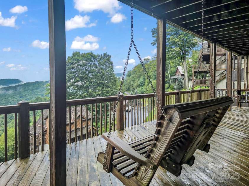 161 Scenic Wolf Drive, Mars Hill, NC 28754.  MLS# CAR4296780, YatesRealty ID 6814. 