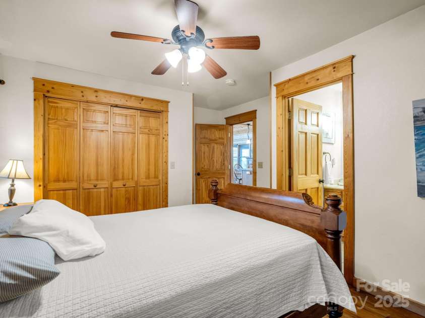 161 Scenic Wolf Drive, Mars Hill, NC 28754.  MLS# CAR4296780, YatesRealty ID 6814. 