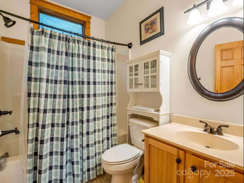 161 Scenic Wolf Drive, Mars Hill, NC 28754.  MLS# CAR4296780, YatesRealty ID 6814. 