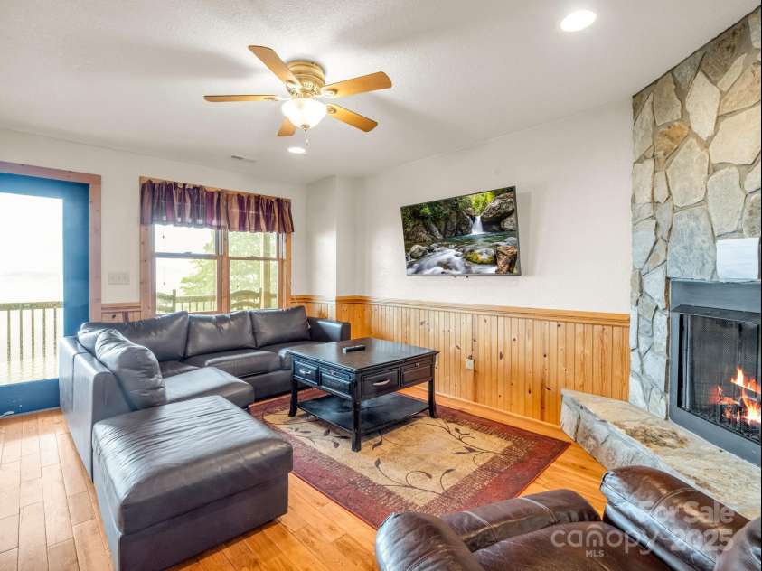 161 Scenic Wolf Drive, Mars Hill, NC 28754.  MLS# CAR4296780, YatesRealty ID 6814. 