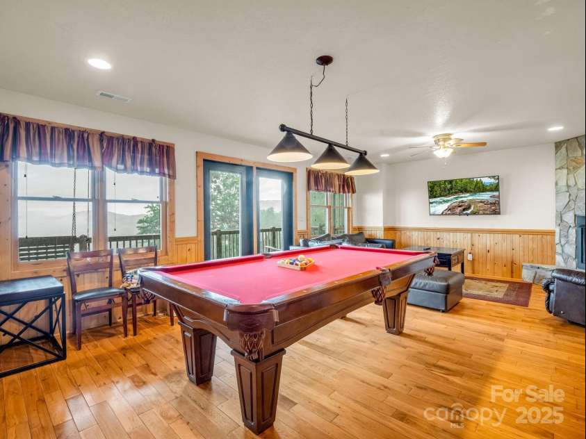 161 Scenic Wolf Drive, Mars Hill, NC 28754.  MLS# CAR4296780, YatesRealty ID 6814. 