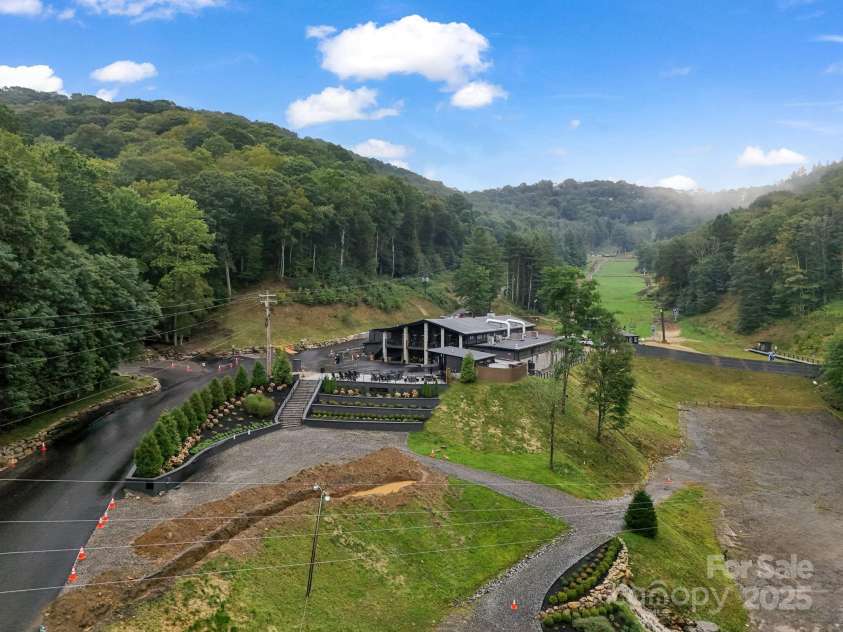 161 Scenic Wolf Drive, Mars Hill, NC 28754.  MLS# CAR4296780, YatesRealty ID 6814. 