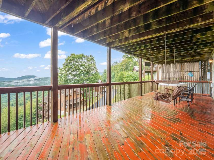 161 Scenic Wolf Drive, Mars Hill, NC 28754.  MLS# CAR4296780, YatesRealty ID 6814. 