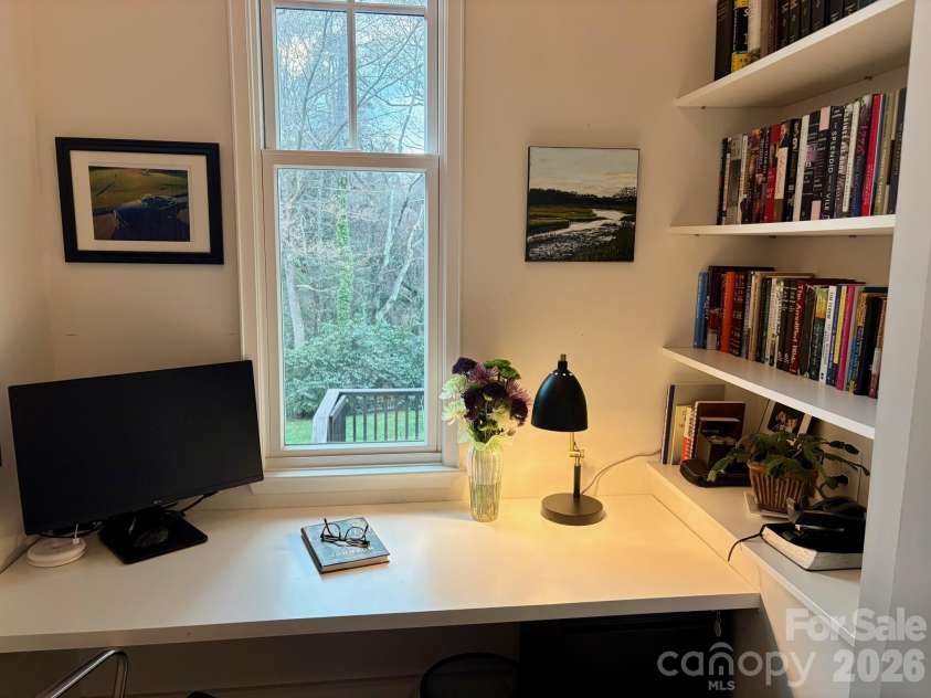 4014 Melchor Avenue, Charlotte, NC 28211.  MLS# CAR4349885, YatesRealty ID 6815. 