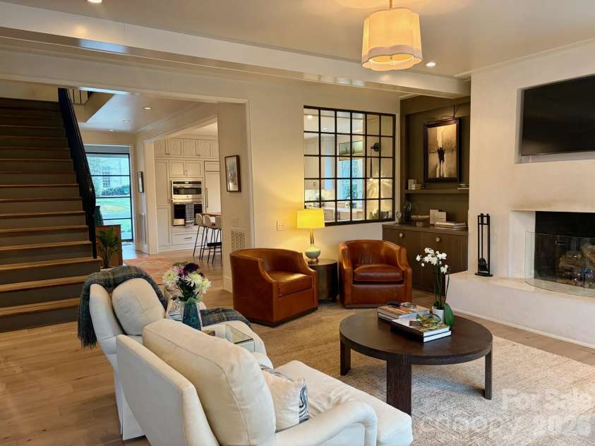 4014 Melchor Avenue, Charlotte, NC 28211.  MLS# CAR4349885, YatesRealty ID 6815. 