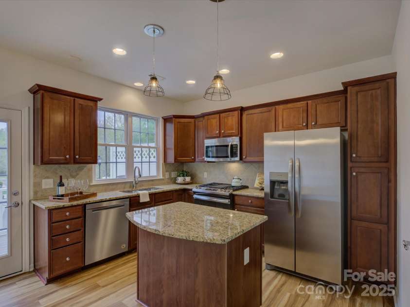 668 Sixth Baxter Crossing, Fort Mill, SC 29708.  MLS# CAR4244540, YatesRealty ID 6815. 