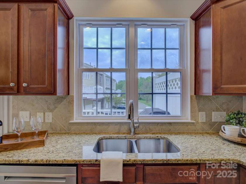 668 Sixth Baxter Crossing, Fort Mill, SC 29708.  MLS# CAR4244540, YatesRealty ID 6815. 