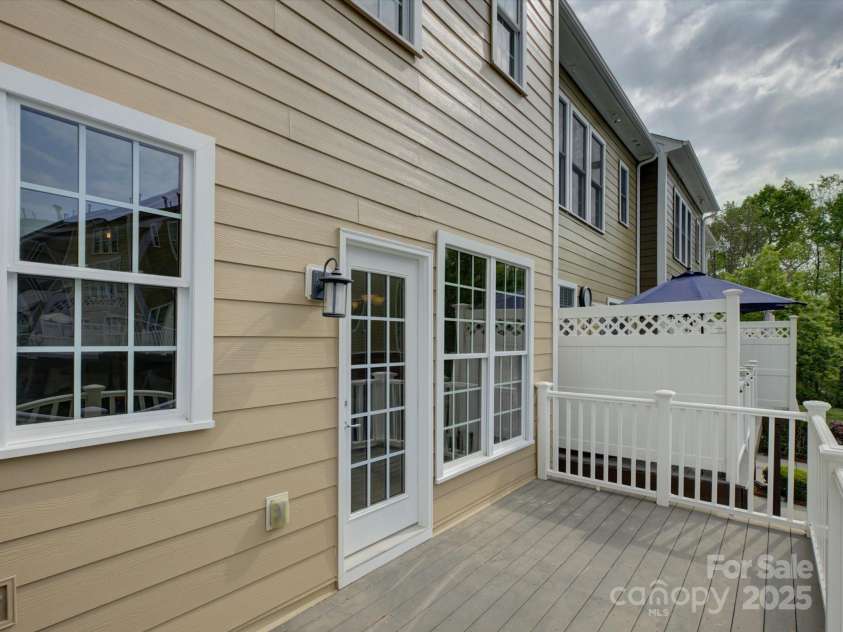 668 Sixth Baxter Crossing, Fort Mill, SC 29708.  MLS# CAR4244540, YatesRealty ID 6815. 