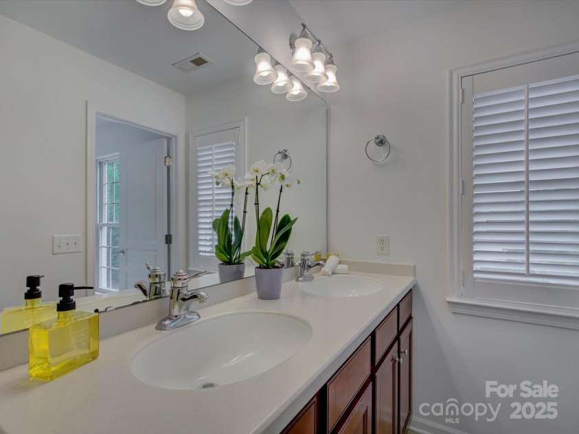 668 Sixth Baxter Crossing, Fort Mill, SC 29708.  MLS# CAR4244540, YatesRealty ID 6815. 