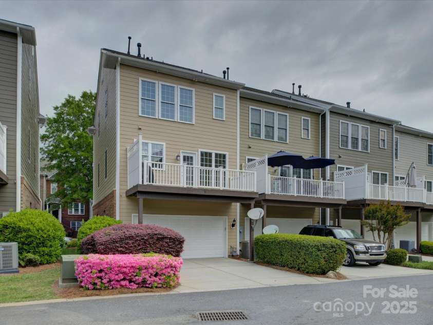 668 Sixth Baxter Crossing, Fort Mill, SC 29708.  MLS# CAR4244540, YatesRealty ID 6815. 