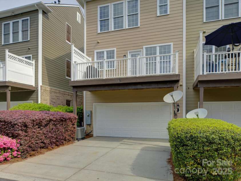 668 Sixth Baxter Crossing, Fort Mill, SC 29708.  MLS# CAR4244540, YatesRealty ID 6815. 