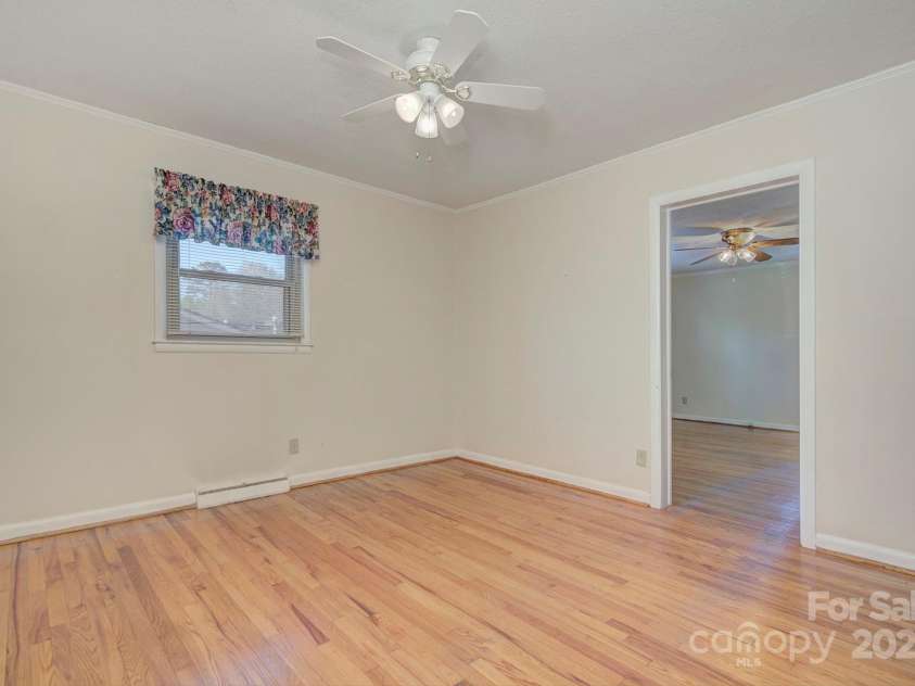 3241 Brixton Court, Charlotte, NC 28205.  MLS# CAR4239539, YatesRealty ID 6816. 