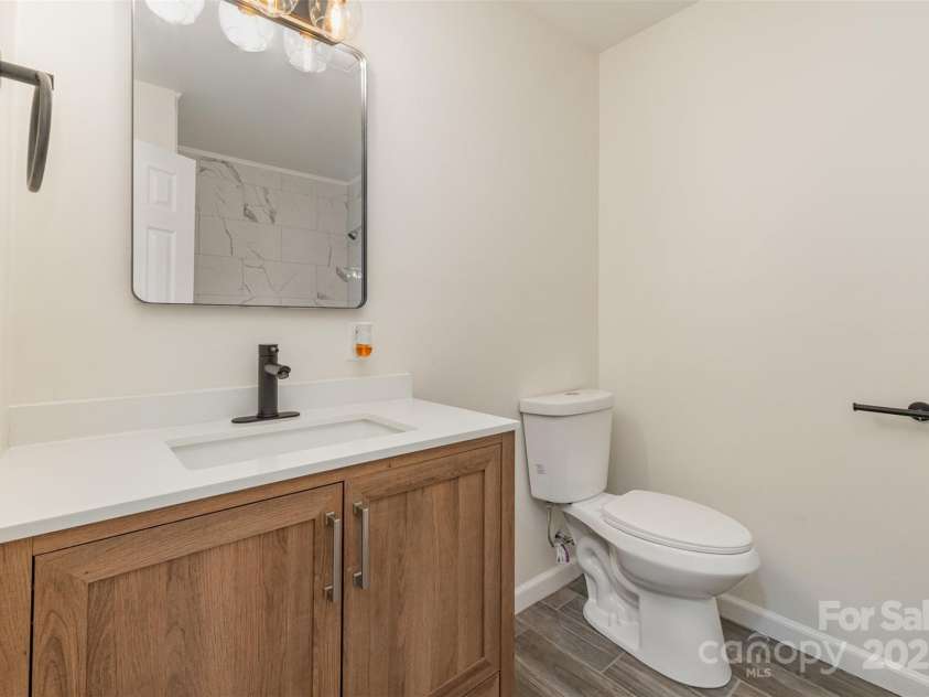 510 Colony Acres Drive, Charlotte, NC 28217.  MLS# CAR4233708, YatesRealty ID 6817. 