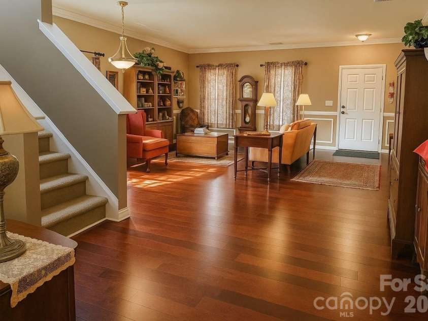 6639 Ruth Ferrell Court, Charlotte, NC 28269.  MLS# CAR4308436, YatesRealty ID 6818. Main Entrance & Front Living Area