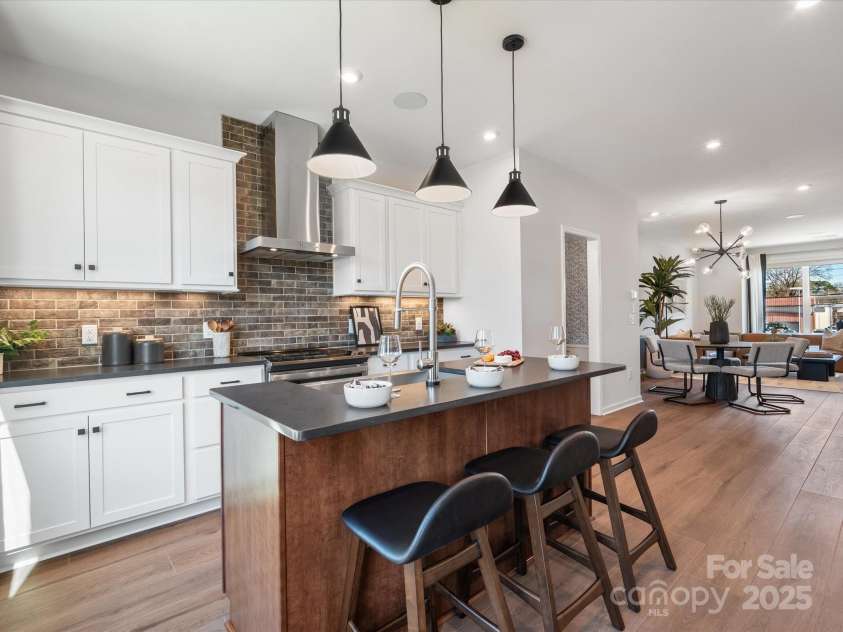 5628 Kingspan Drive, Charlotte, NC 28217.  MLS# CAR4211467, YatesRealty ID 6819. Collins Model Kitchen | Southmont *actual finishes, color scheme, orientation vary on this home. Furniture not included