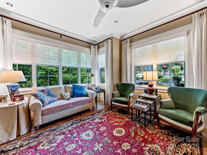 3 Bayonne Trail, Asheville, NC 28804.  MLS# CAR4262687, YatesRealty ID 682. A light filled and very comfortable Den on the main level