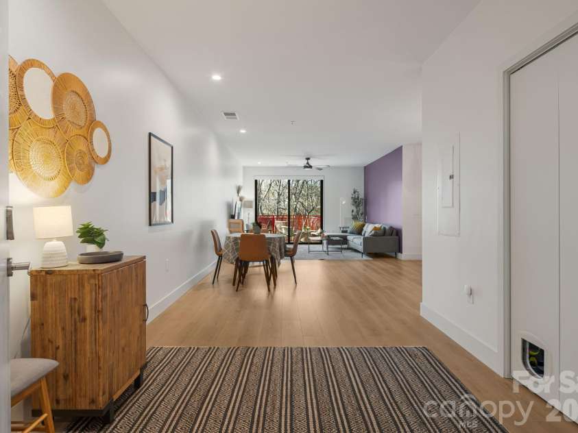 68 Craven Street, Asheville, NC 28806.  MLS# CAR4290430, YatesRealty ID 6820. 