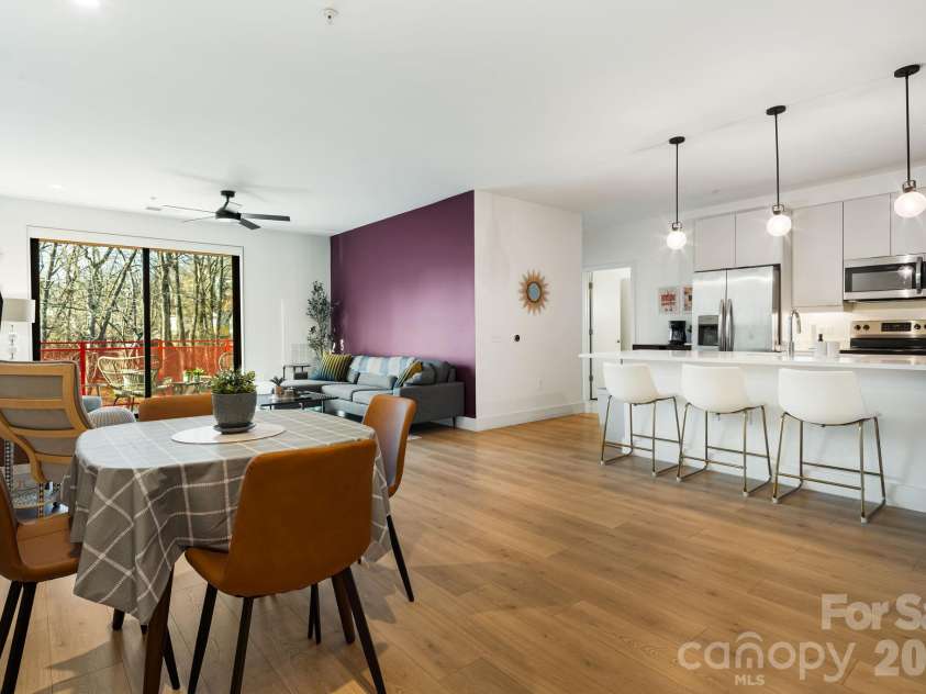 68 Craven Street, Asheville, NC 28806.  MLS# CAR4290430, YatesRealty ID 6820. 