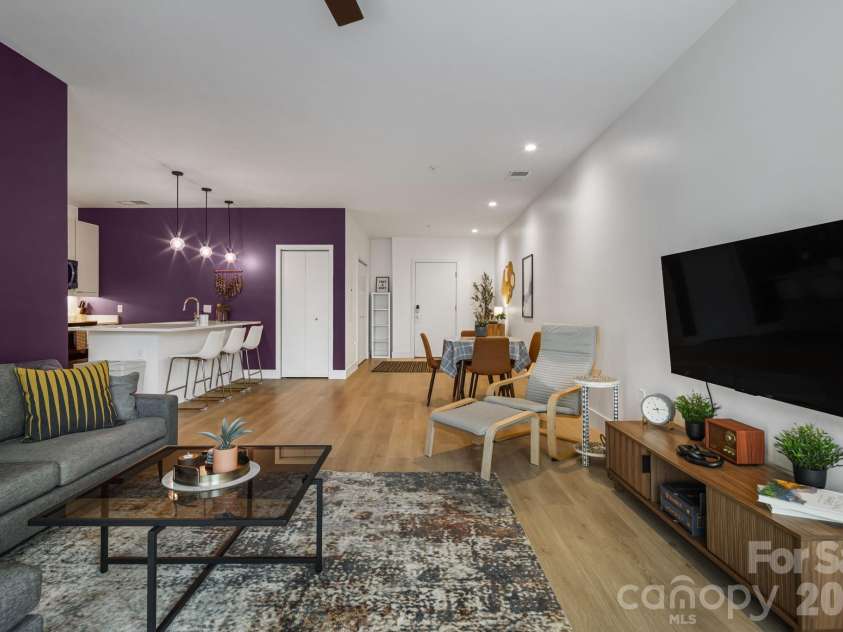 68 Craven Street, Asheville, NC 28806.  MLS# CAR4290430, YatesRealty ID 6820. 