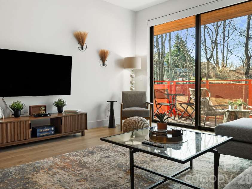 68 Craven Street, Asheville, NC 28806.  MLS# CAR4290430, YatesRealty ID 6820. 