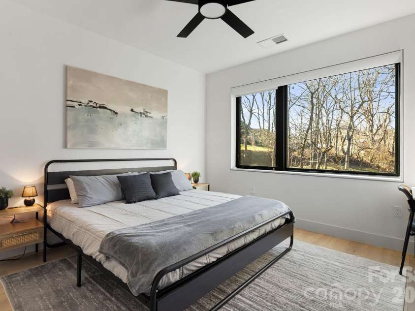 68 Craven Street, Asheville, NC 28806.  MLS# CAR4290430, YatesRealty ID 6820. 