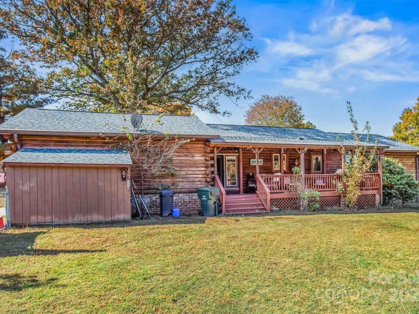 125 Steeplechase Trail, Salisbury, NC 28144.  MLS# CAR4198782, YatesRealty ID 6821. 