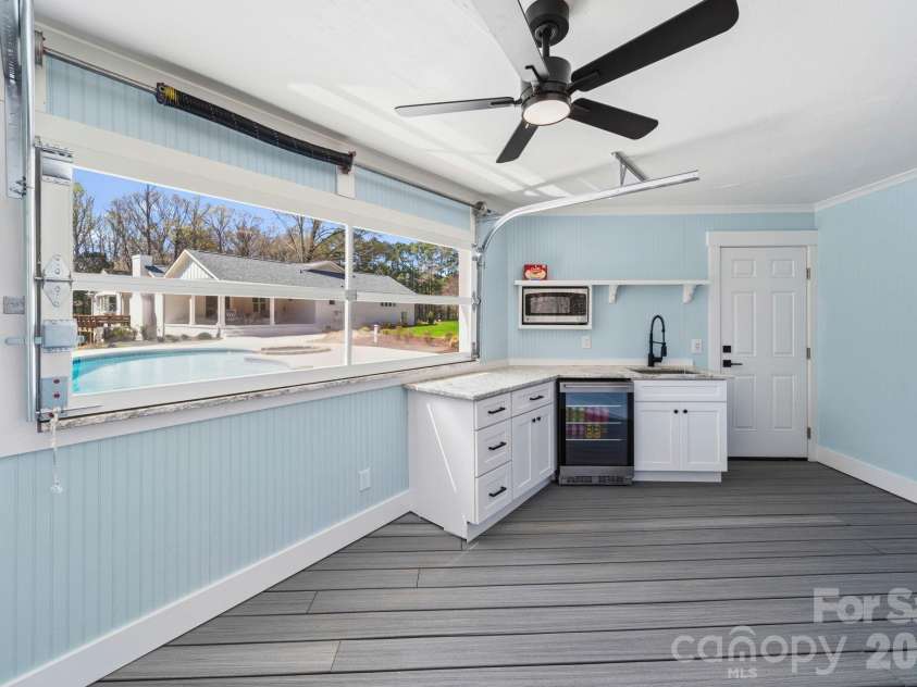 913 Kelly Road, Mount Holly, NC 28120.  MLS# CAR4358820, YatesRealty ID 6821. 